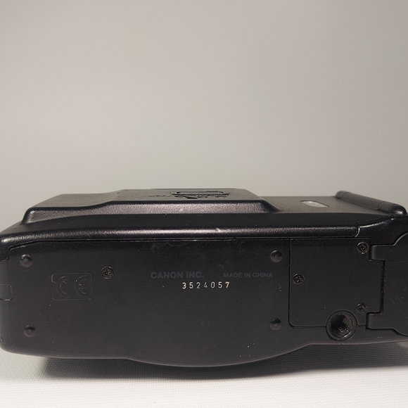 Canon Sure Shot Owl Date 35mm Point and Shoot Film Camera - Picture 7 of 8